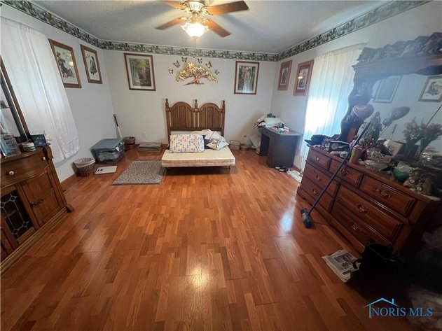 Image for MINIMUM BID AUCTION $40,000! 917 Oak St