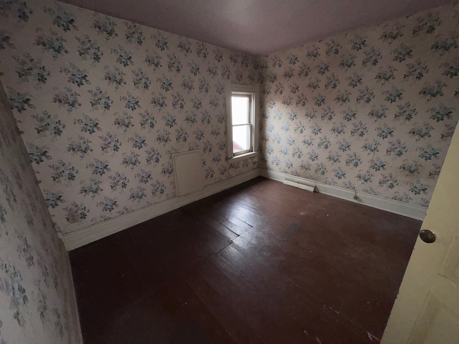Image for SOLD PRIOR TO AUCTION! 728 E Broadway St