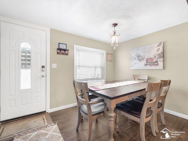 Image for MINIMUM BID AUCTION $89,000! 3362 5th Street