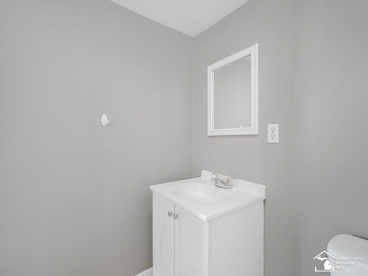 Image for MINIMUM BID AUCTION $89,000! 3362 5th Street