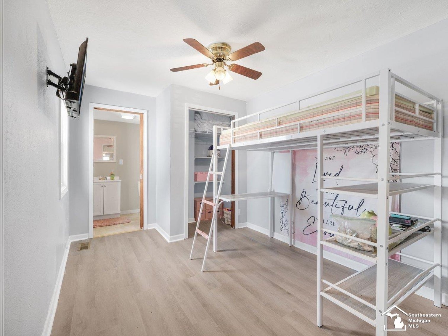 Image for MINIMUM BID AUCTION $89,000! 3362 5th Street