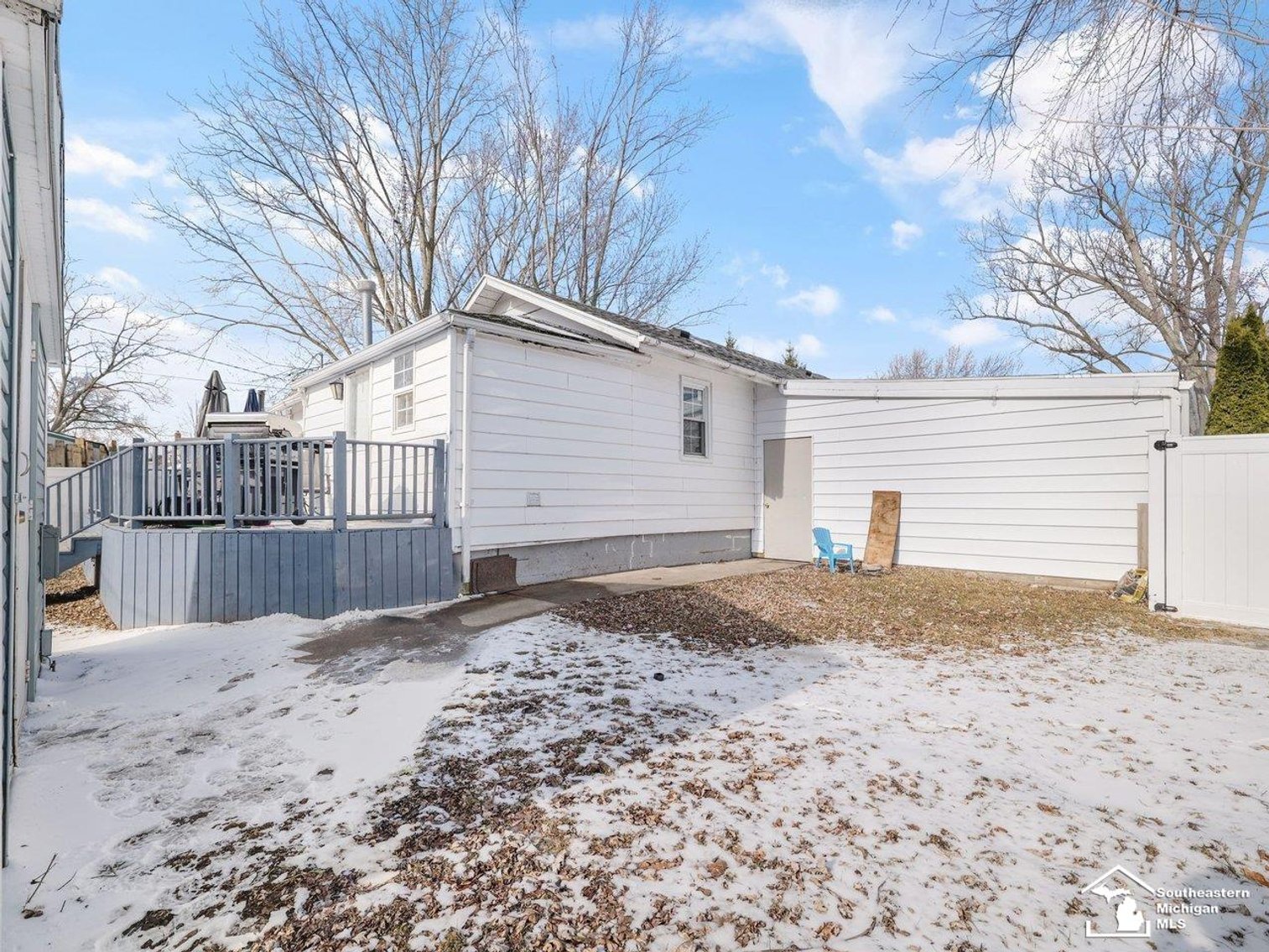 Image for MINIMUM BID AUCTION $89,000! 3362 5th Street