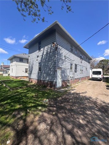 Image for MINIMUM BID AUCTION $49,000! 1327 W. Sylvania Ave