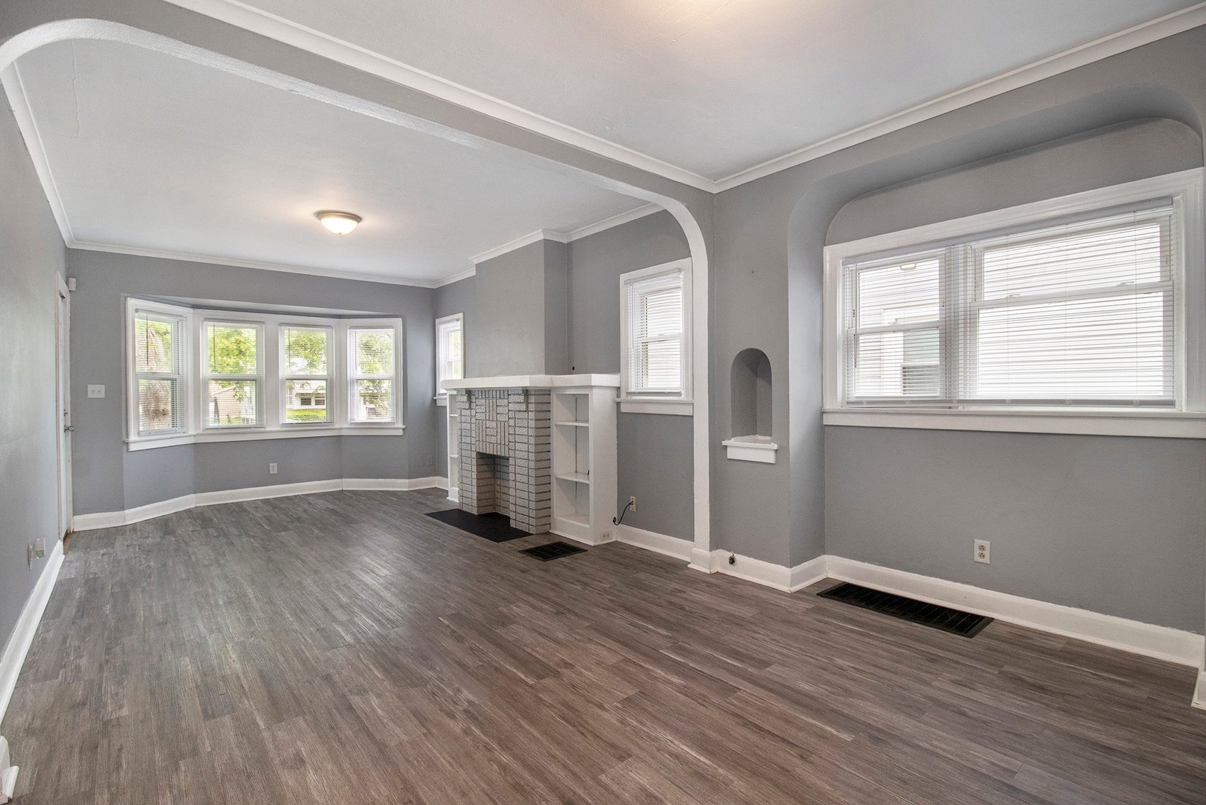 Image for MINIMUM BID AUCTION $70,000! 4409 Fairview