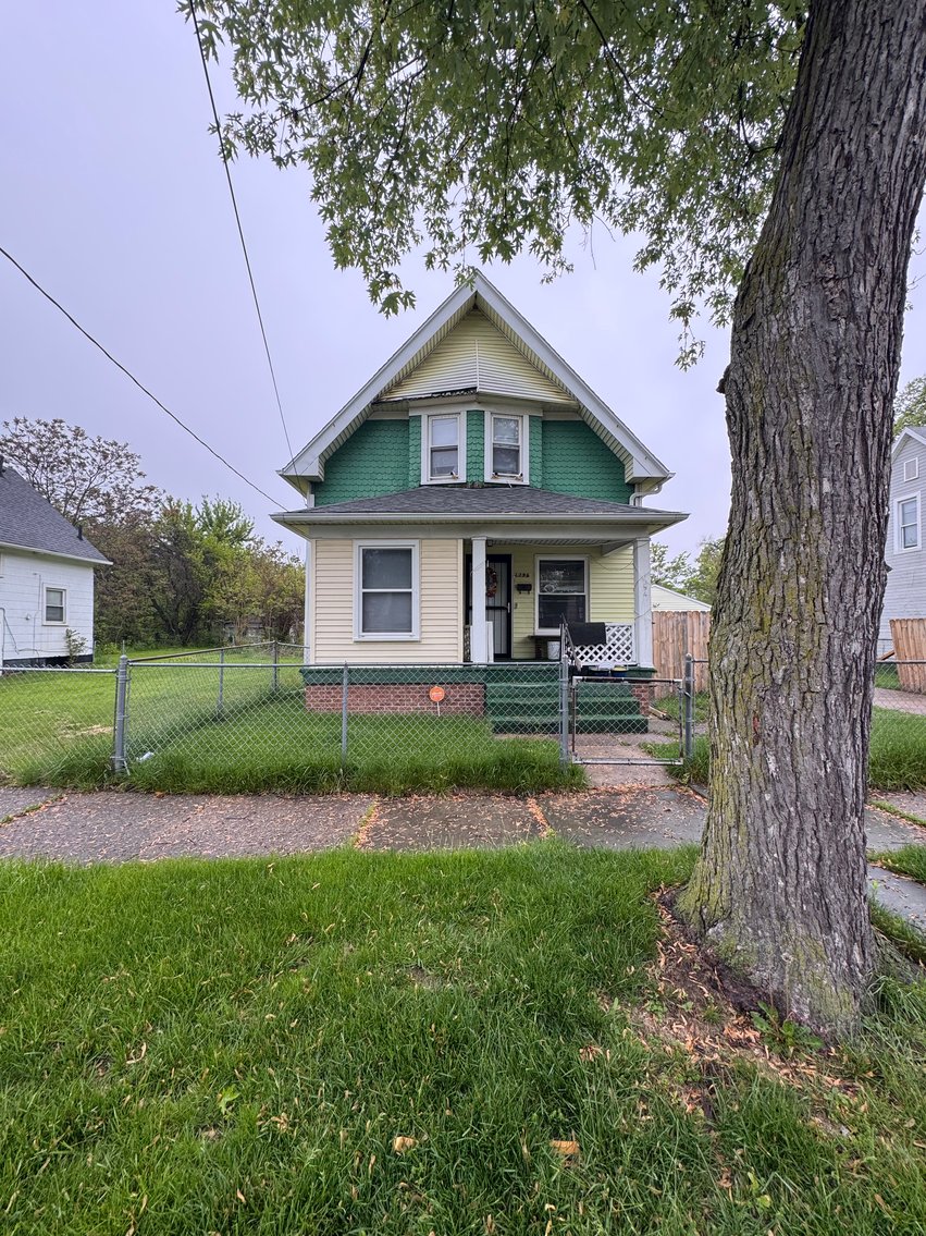 Image for SOLD PRIOR TO AUCTION! 1396 W Woodruff Ave