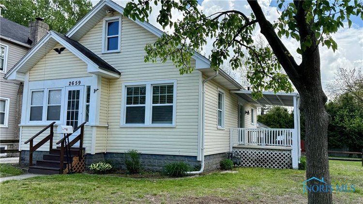 Image for MINIMUM BID AUCTION $99,000! 2659 Oak Grove Pl