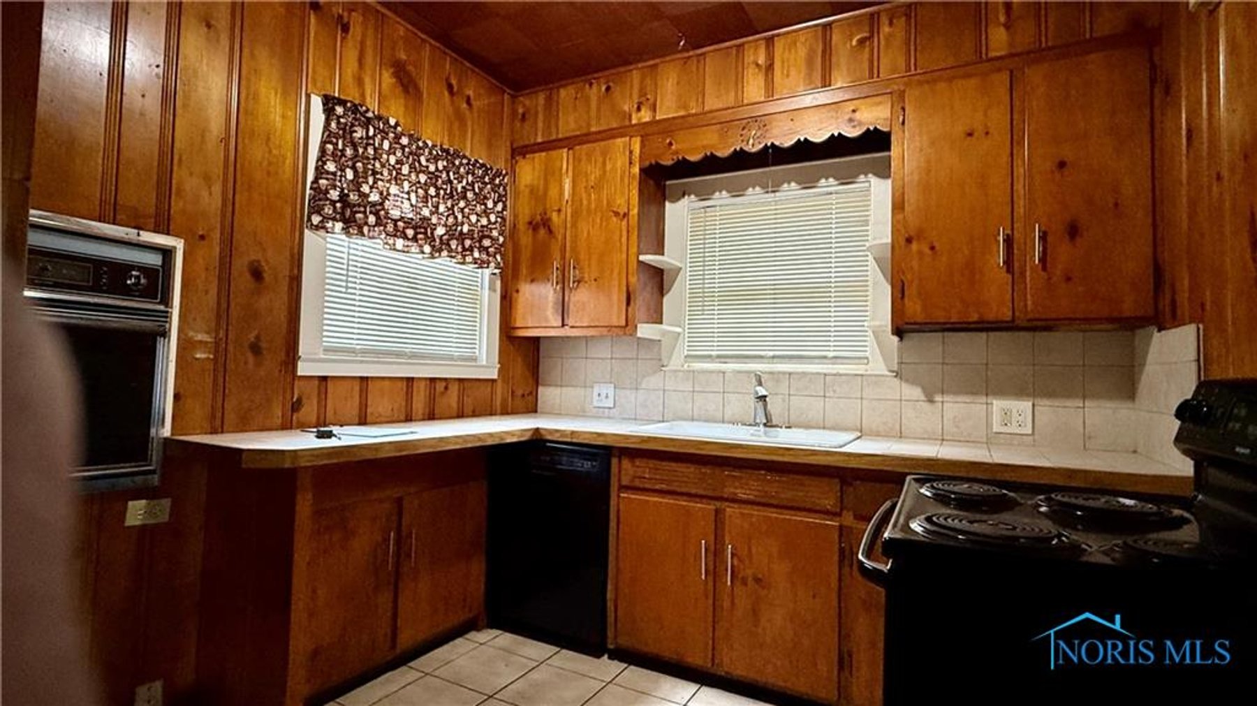 Image for MINIMUM BID AUCTION $99,000! 2659 Oak Grove Pl