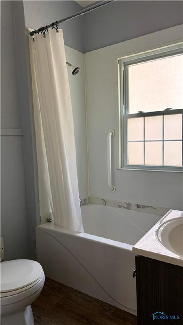 Image for MINIMUM BID AUCTION $99,000! 2659 Oak Grove Pl