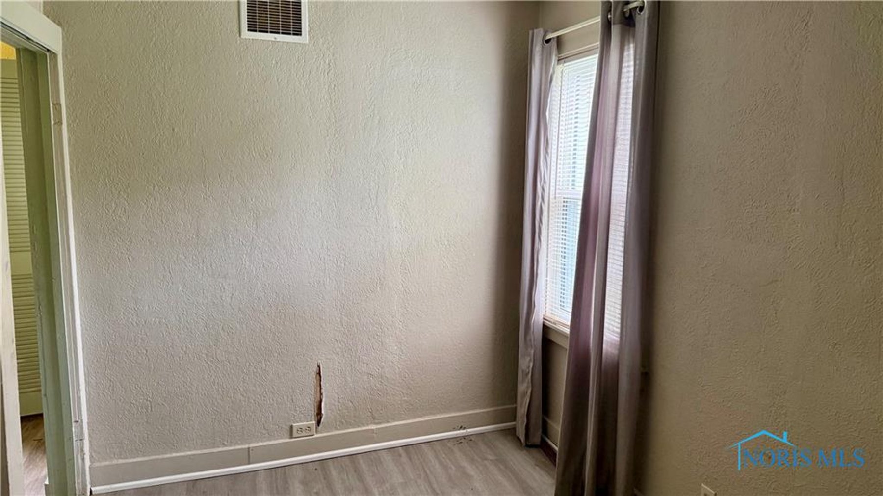 Image for MINIMUM BID AUCTION $99,000! 2659 Oak Grove Pl