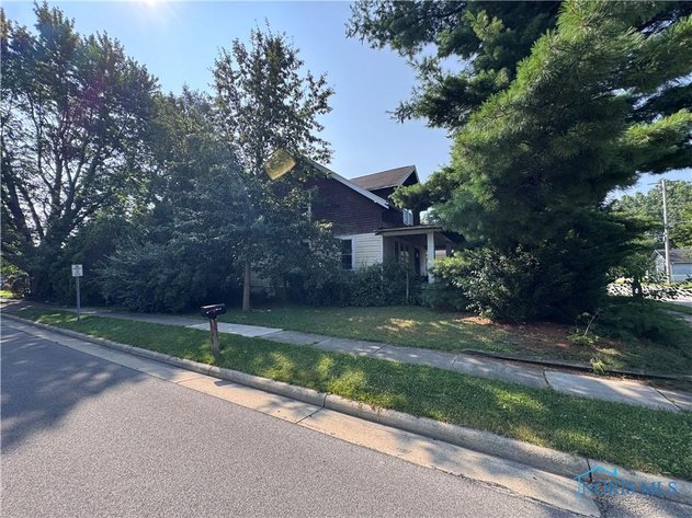 Image for MINIMUM BID AUCTION $25,000! 1441 Maumee St