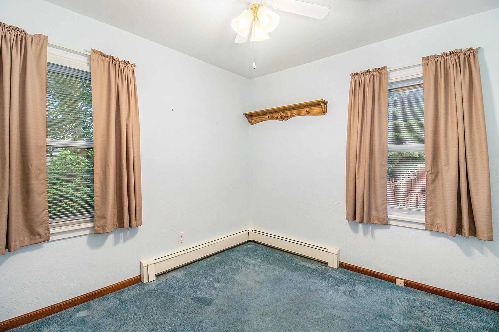 Image for MINIMUM BID AUCTION $90,000! 800 Askin St