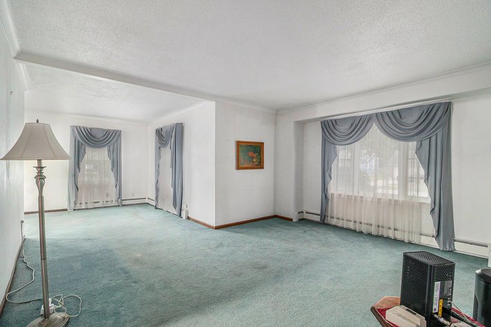 Image for MINIMUM BID AUCTION $90,000! 800 Askin St