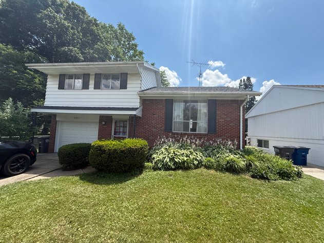 Image for MINIMUM BID AUCTION $99,000! 2921 Schneider Rd