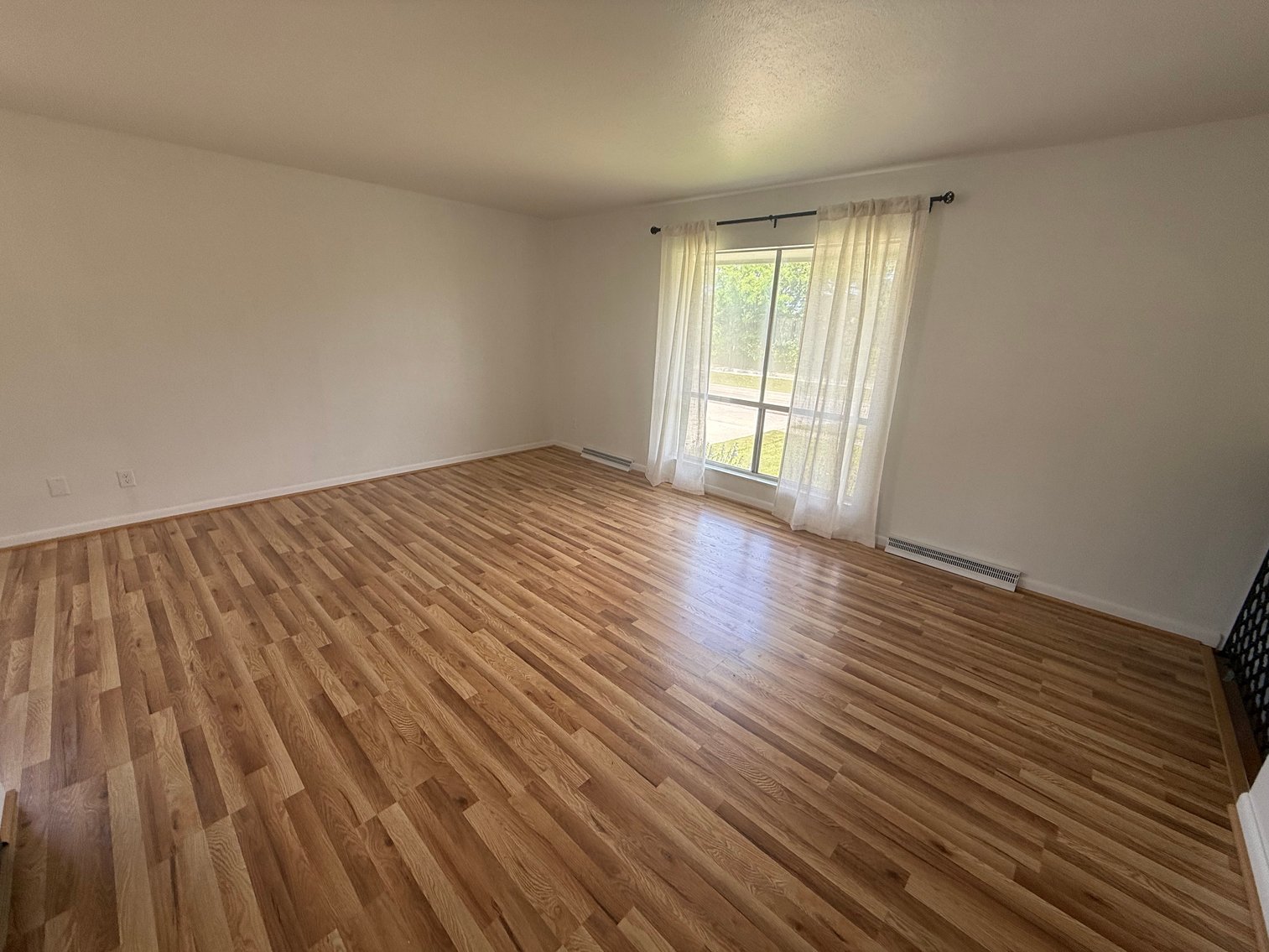 Image for MINIMUM BID AUCTION $99,000! 2921 Schneider Rd