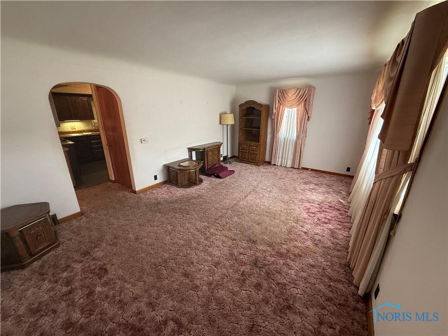 Image for MINIMUM BID AUCTION $160,000!  242 Bierley Ave