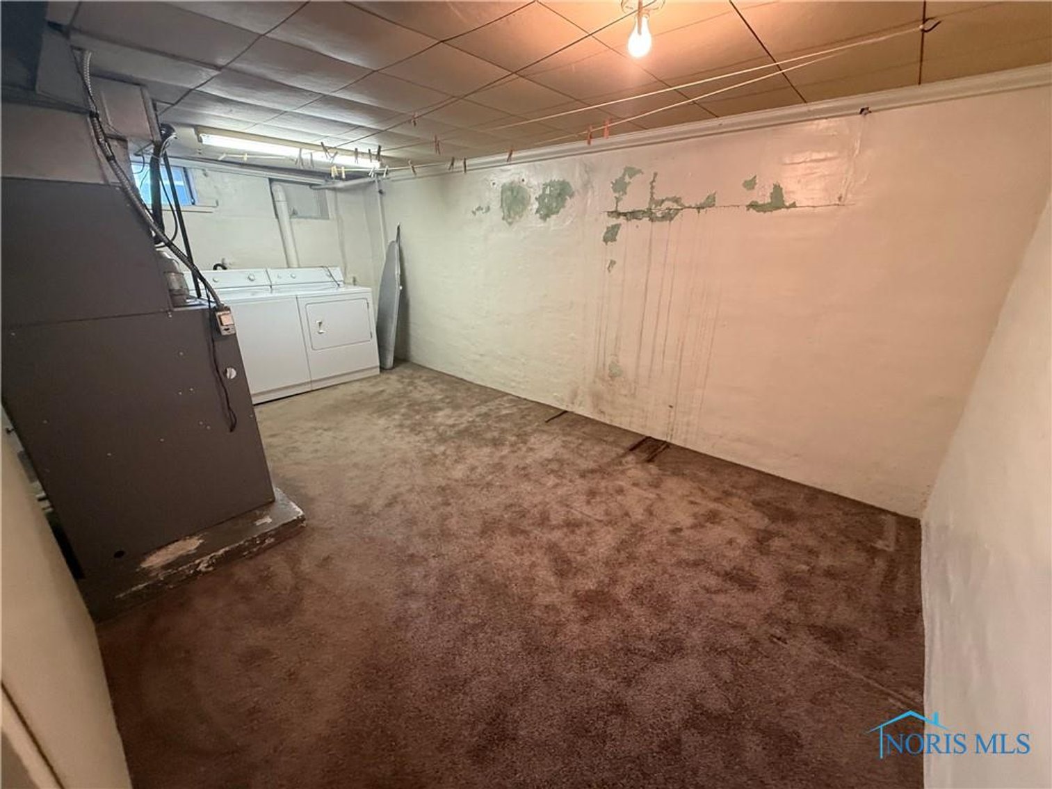 Image for MINIMUM BID AUCTION $160,000!  242 Bierley Ave