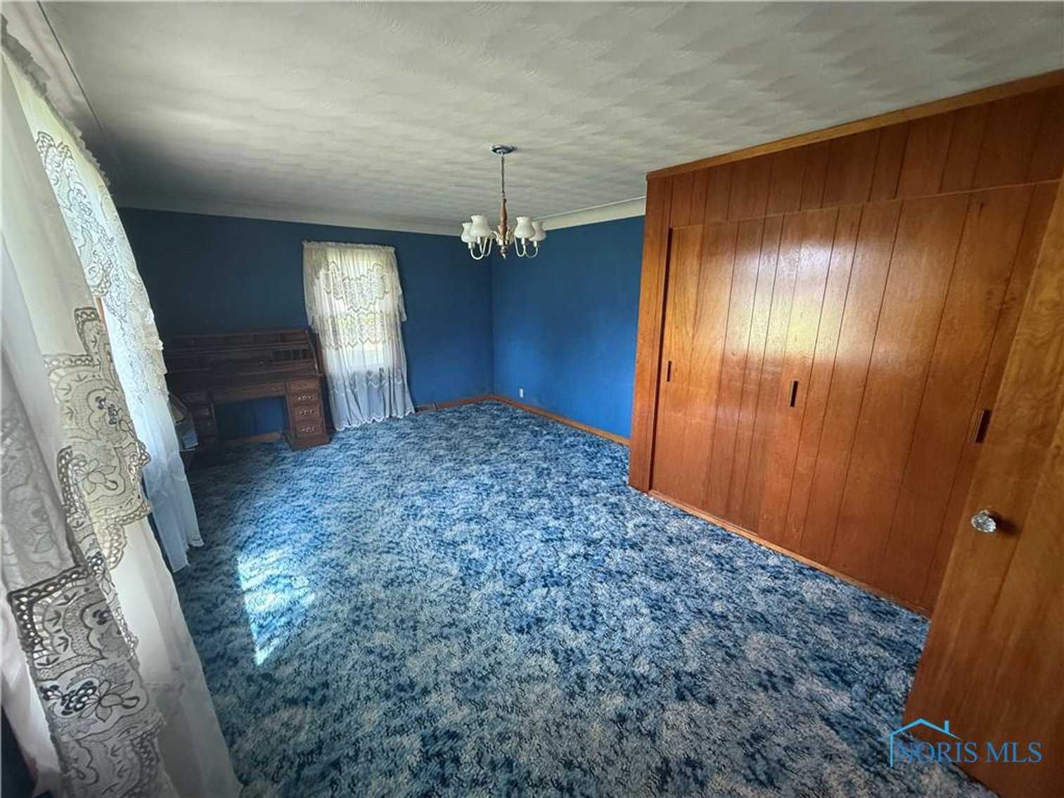 Image for MINIMUM BID AUCTION $160,000!  242 Bierley Ave