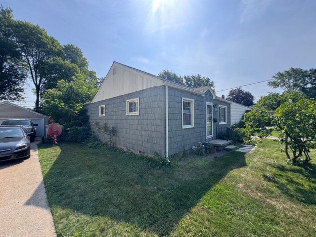 Image for MINIMUM BID AUCTION $89,000! 850 Lamonde Dr