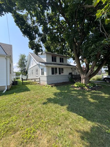 Image for MINIMUM BID AUCTION $59,000! 202 E Union St