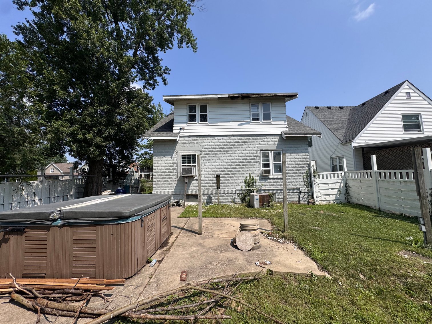 Image for MINIMUM BID AUCTION $59,000! 202 E Union St