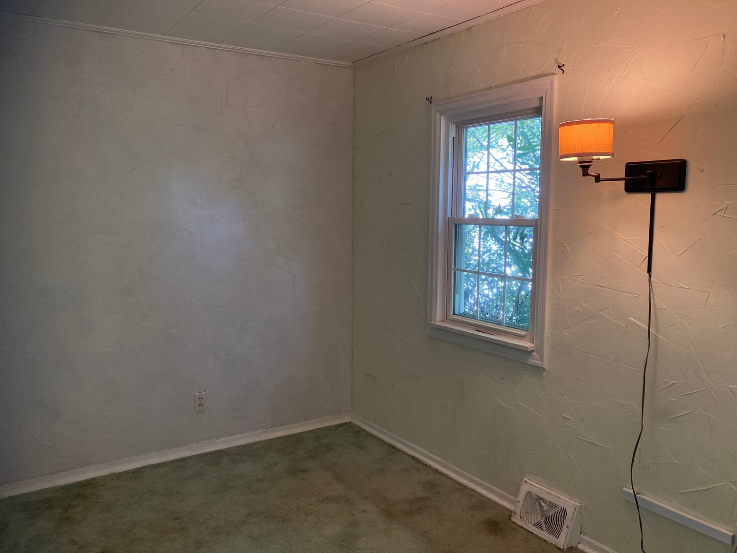 Image for MINIMUM BID AUCTION $89,000! 850 Lamonde Dr