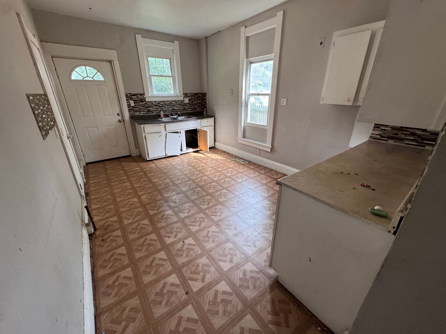 Image for MINIMUM BID AUCTION $79,000! 4138 Lewis Ave