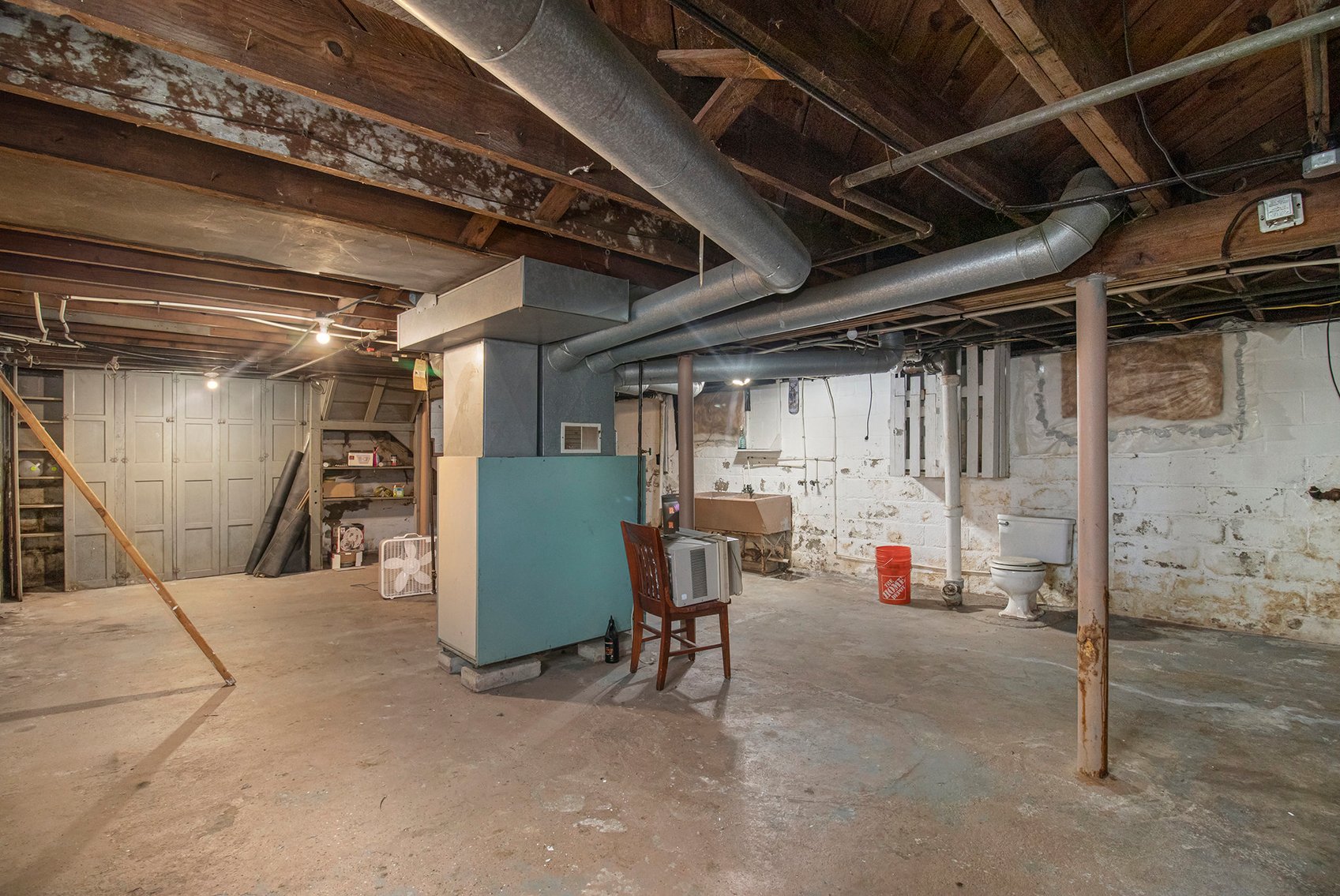 Image for MINIMUM BID AUCTION $70,000! 4409 Fairview