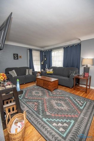 Image for SOLD PRIOR TO AUCTION! 3228 Manhattan