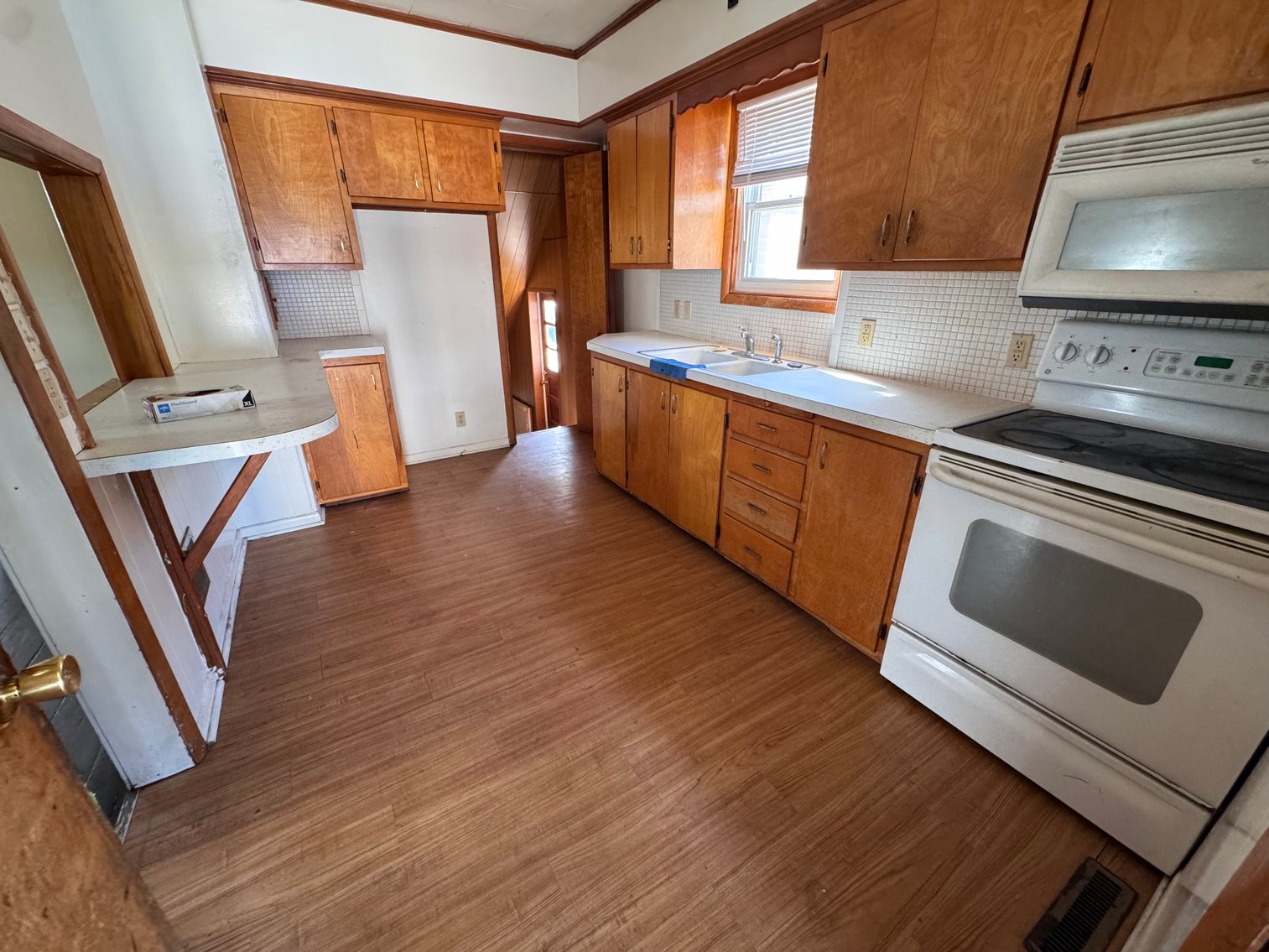 Image for MINIMUM BID AUCTION $39,000! 576 Bronx Dr