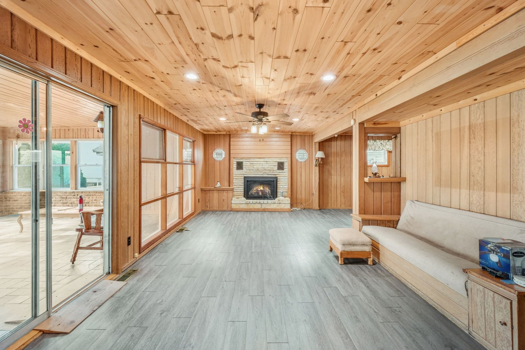 Image for MINIMUM BID AUCTION $425,000! 12294 Lakeshore Dr