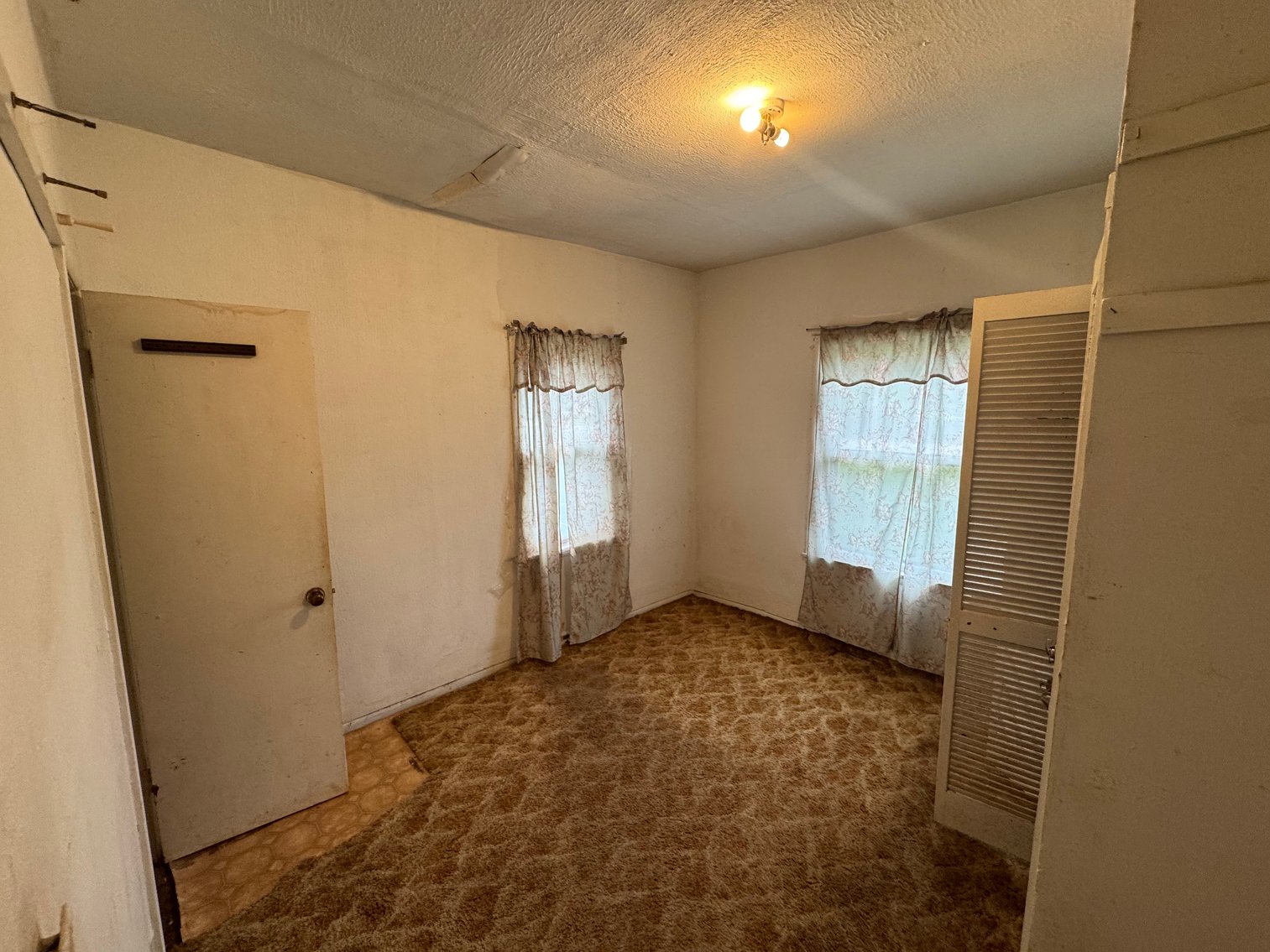 Image for MINIMUM BID AUCTION $50,000! 8276 Dorr St