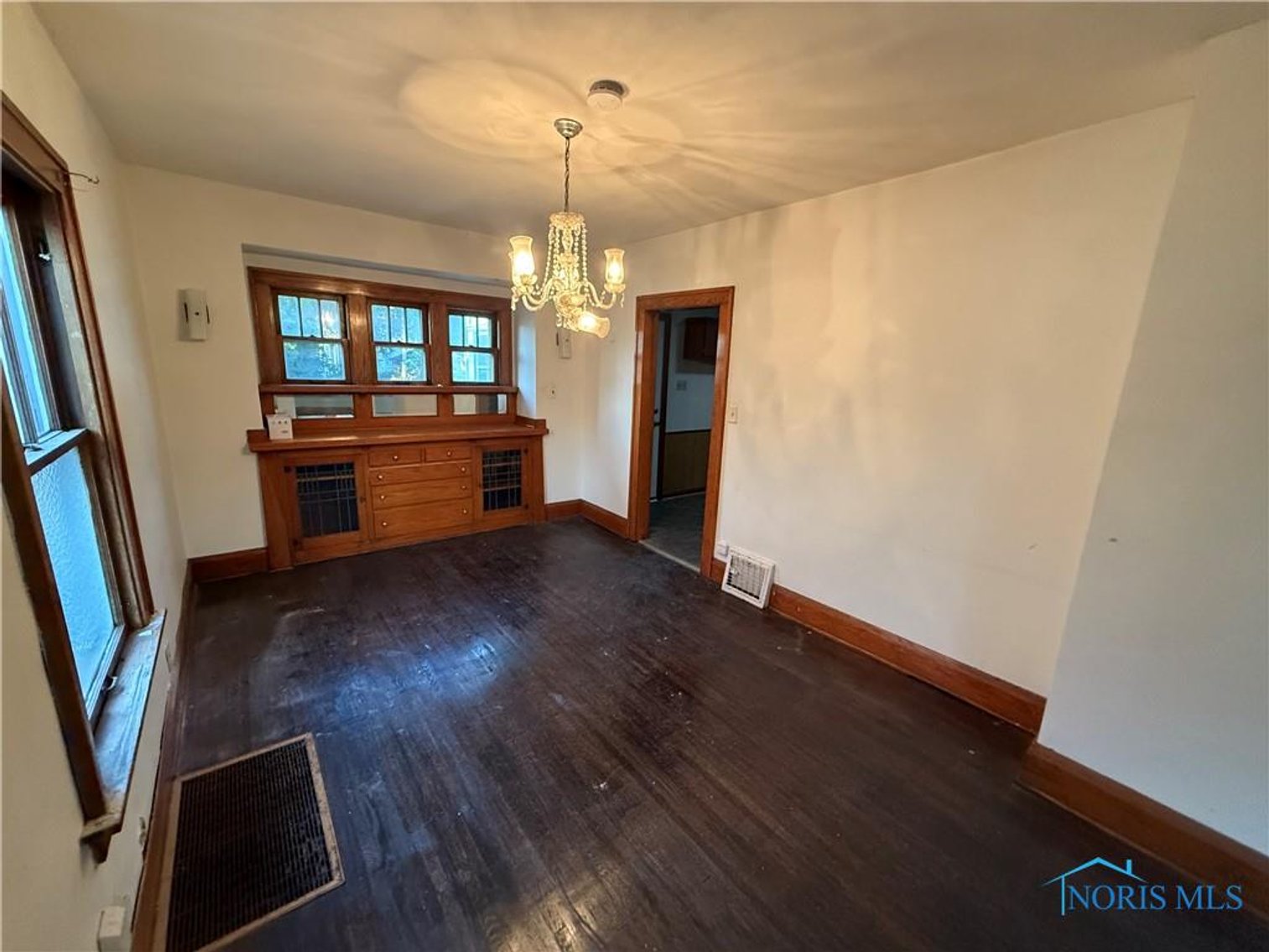 Image for MINIMUM BID AUCTION $40,000! 616 Park St