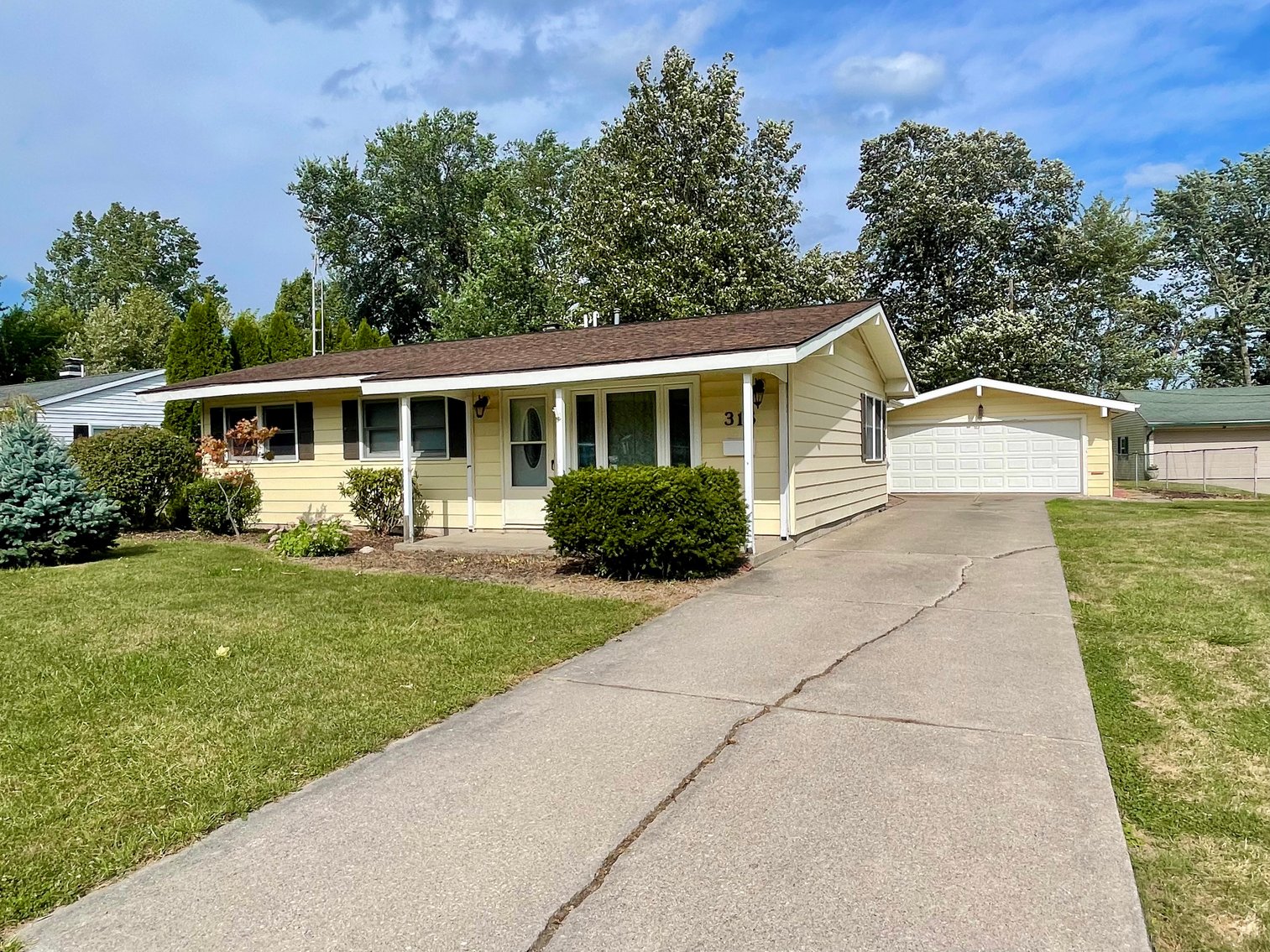 Image for MINIMUM BID AUCTION $89,000! 315 Clayton