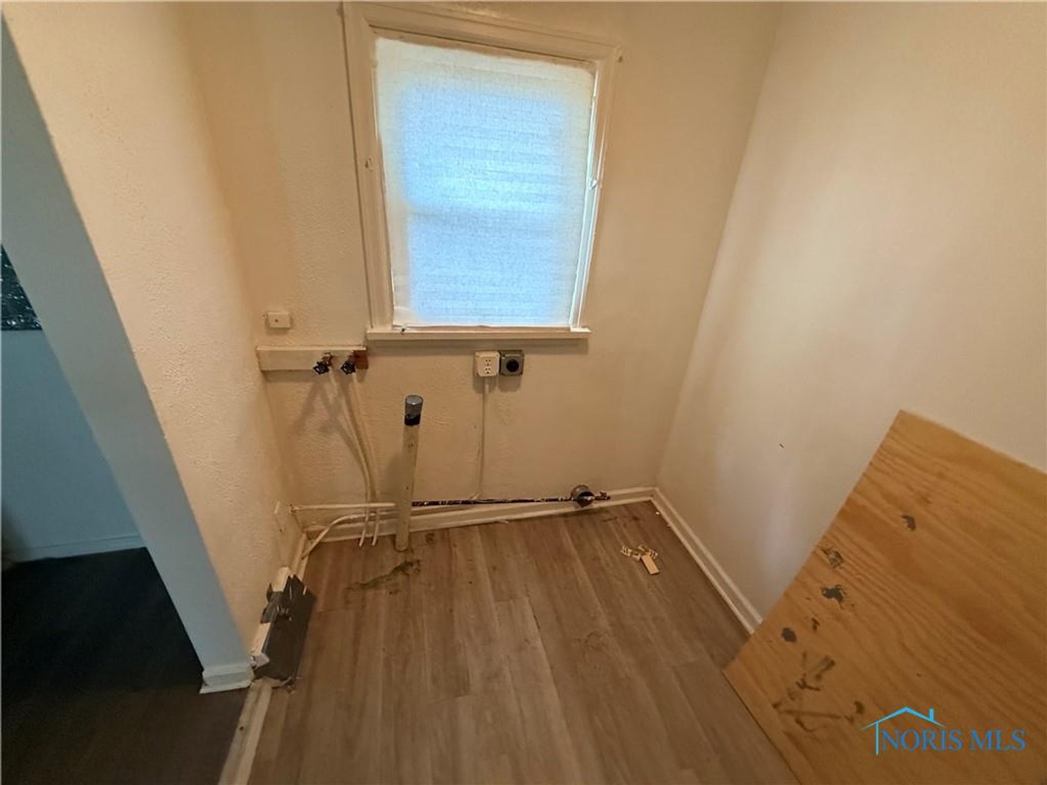 Image for SOLD PRIOR TO AUCTION! 885 National