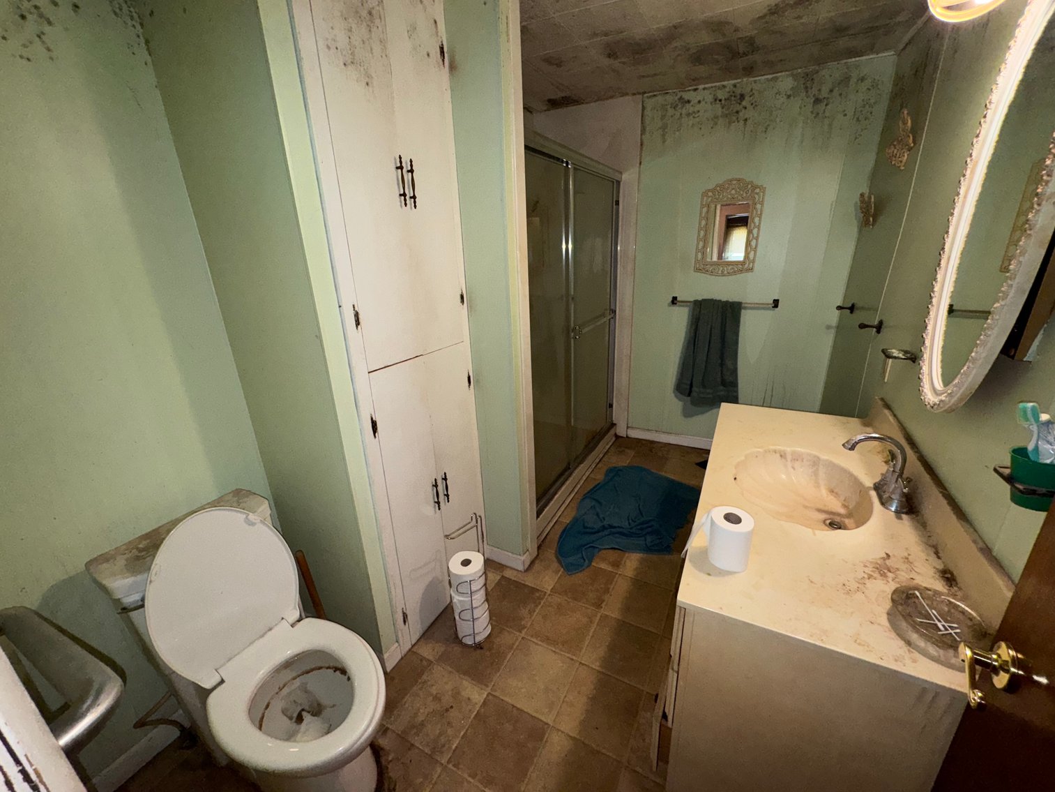 Image for MINIMUM BID AUCTION $30,000! 725 Sheffield