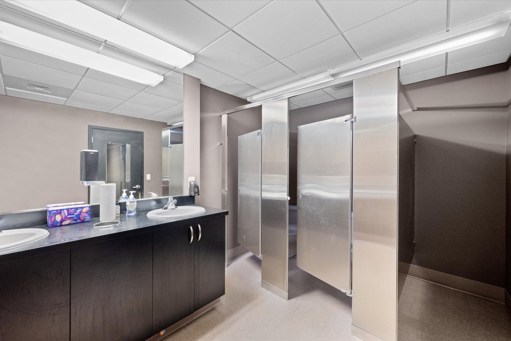 Image for MINIMUM BID AUCTION $2,000,000! 4217 Talmadge Rd