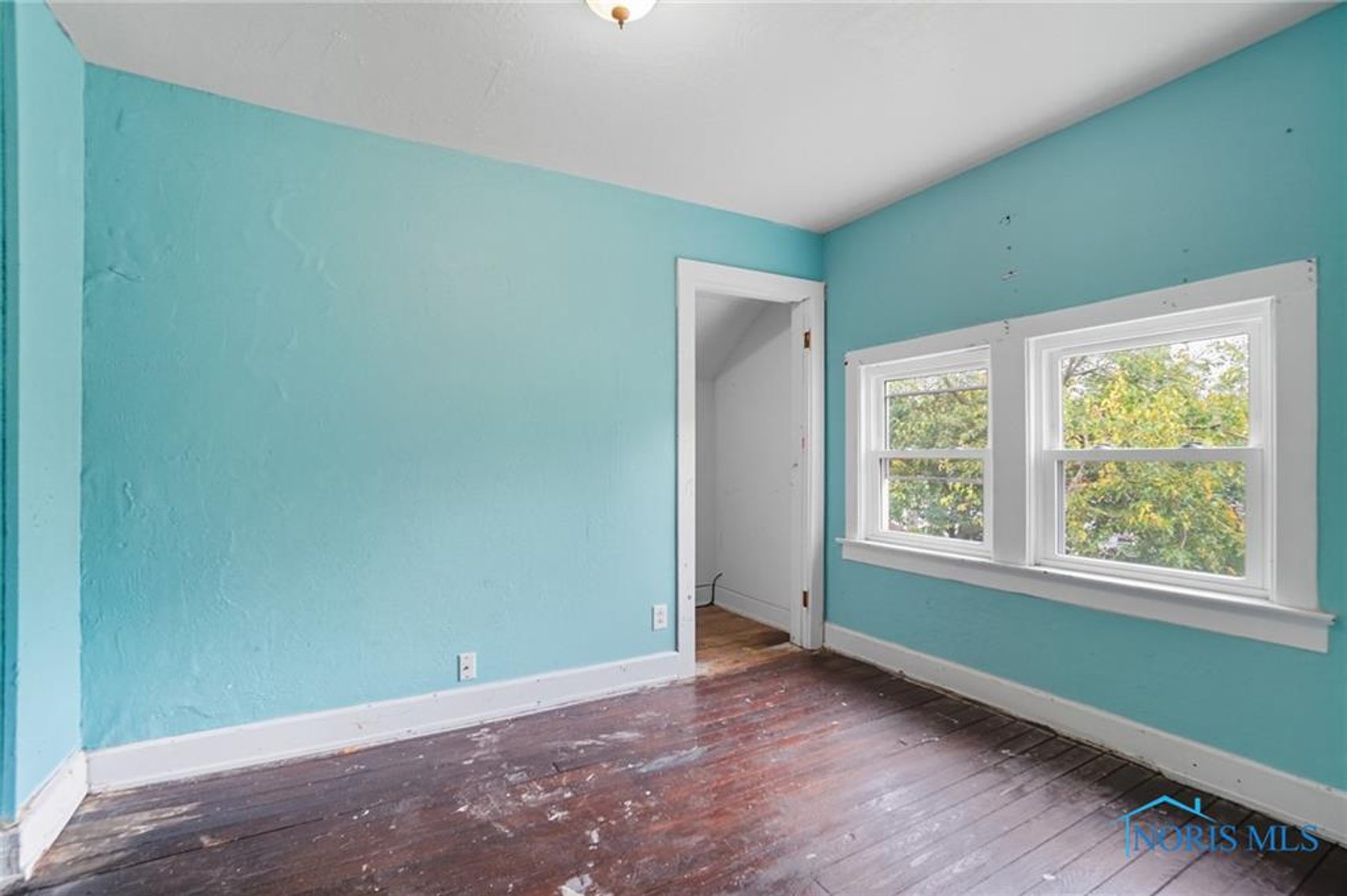 Image for MINIMUM BID AUCTION $149,000! 325 Greenlawn Ave