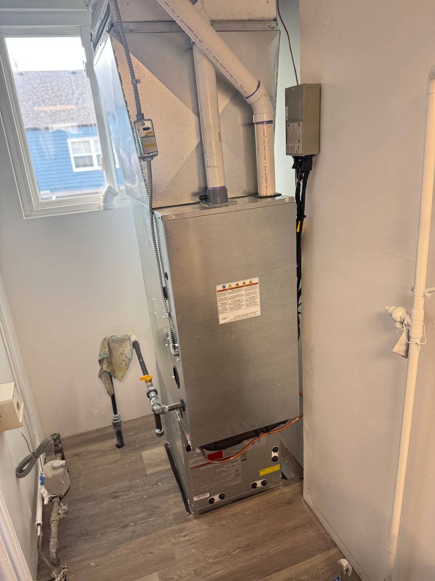 Image for MINIMUM BID AUCTION $99,000! 1916 N Reynolds Rd