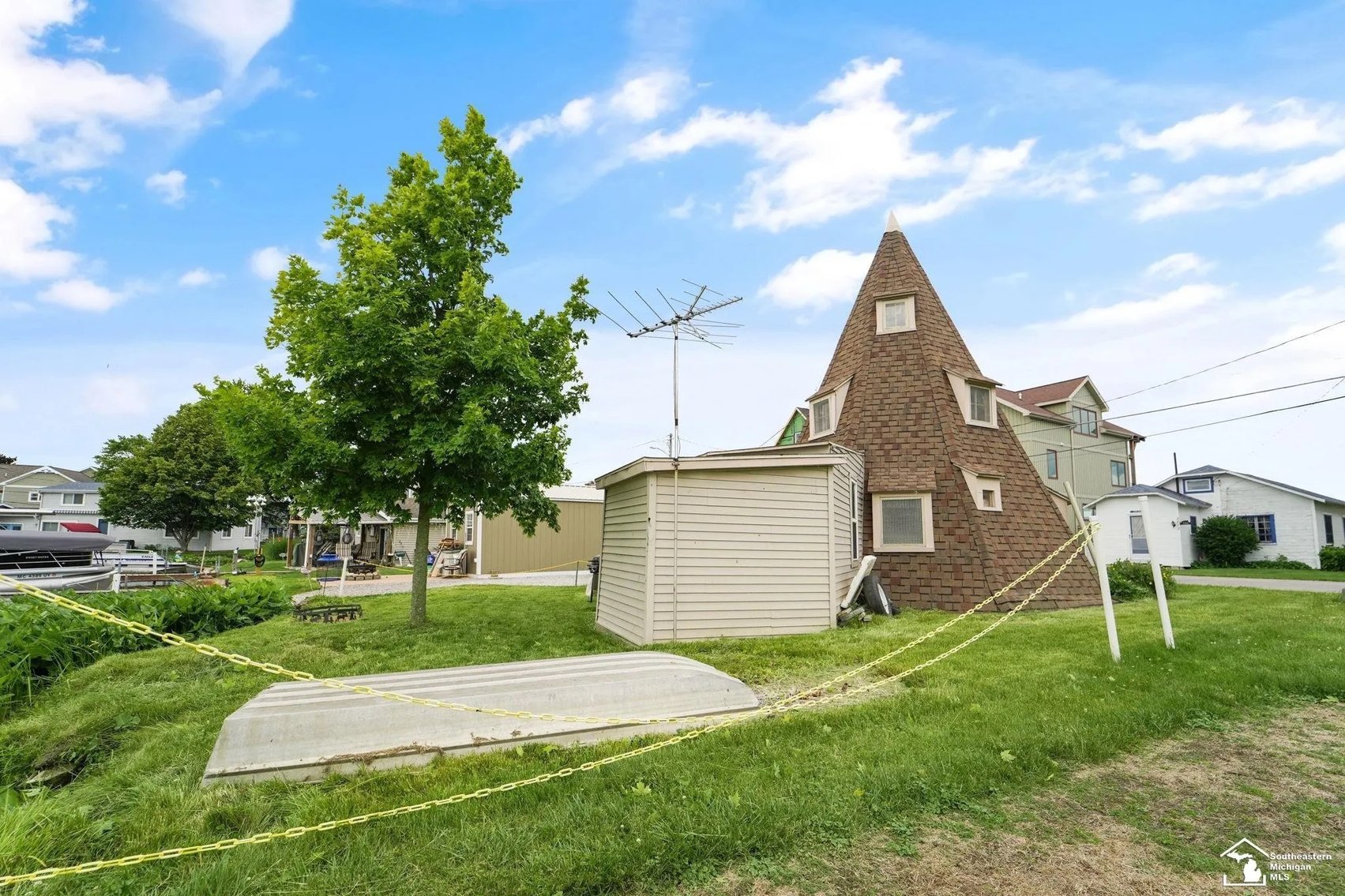 Image for ONLINE ONLY REAL ESTATE AUCTION! 2875 Round Lake Hwy