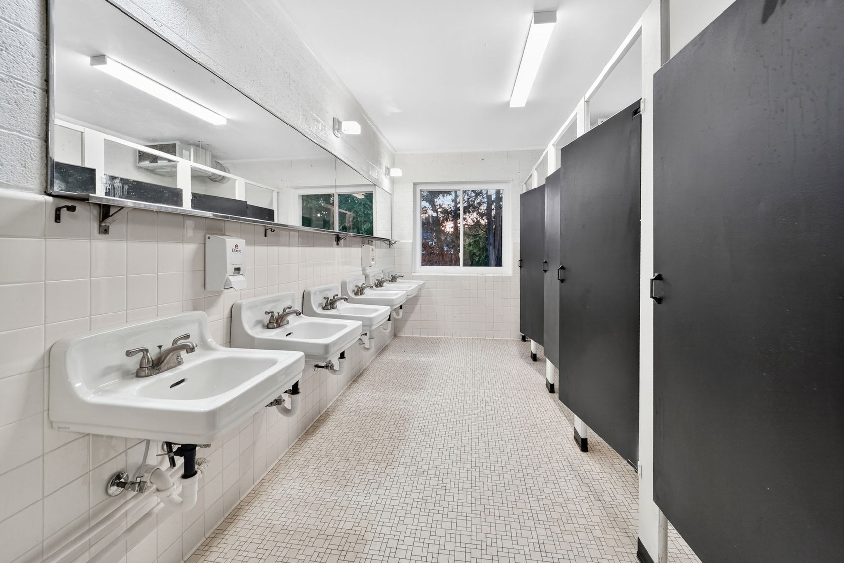 Image for MINIMUM BID AUCTION $499,000! 3151 Chollett Dr