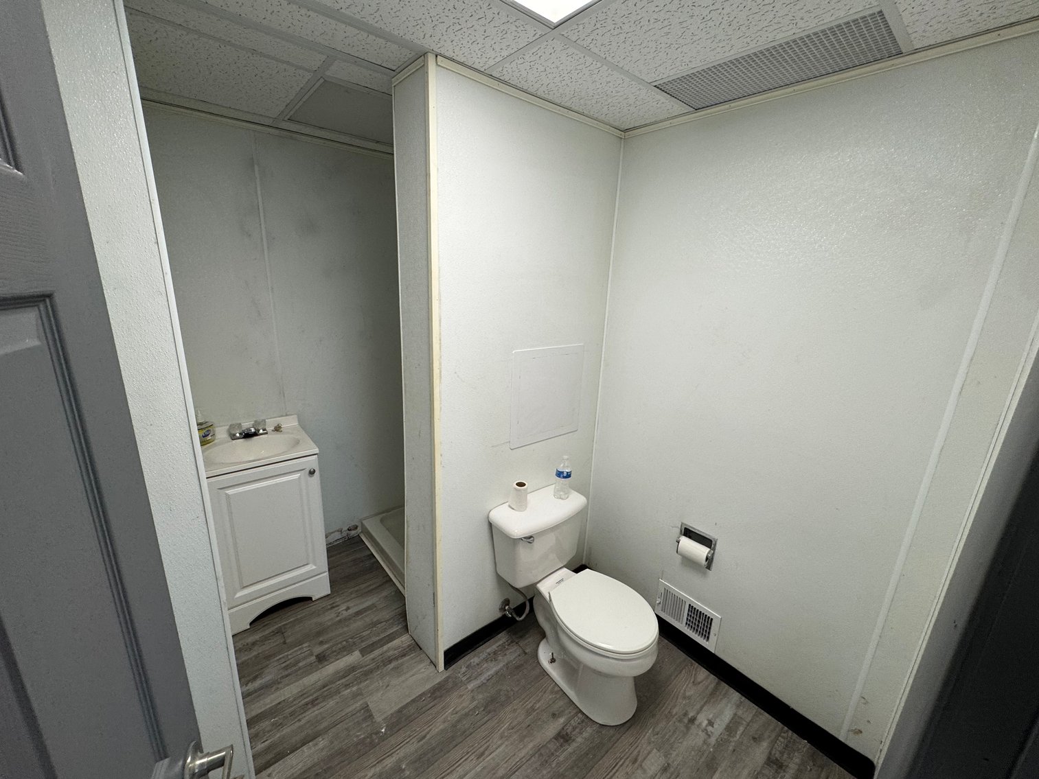 Image for MINIMUM BID AUCTION $99,000! 1916 N Reynolds Rd