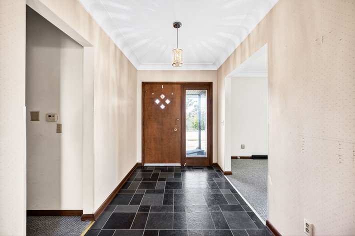 Image for MINIMUM BID AUCTION $99,000! 611 Miami St