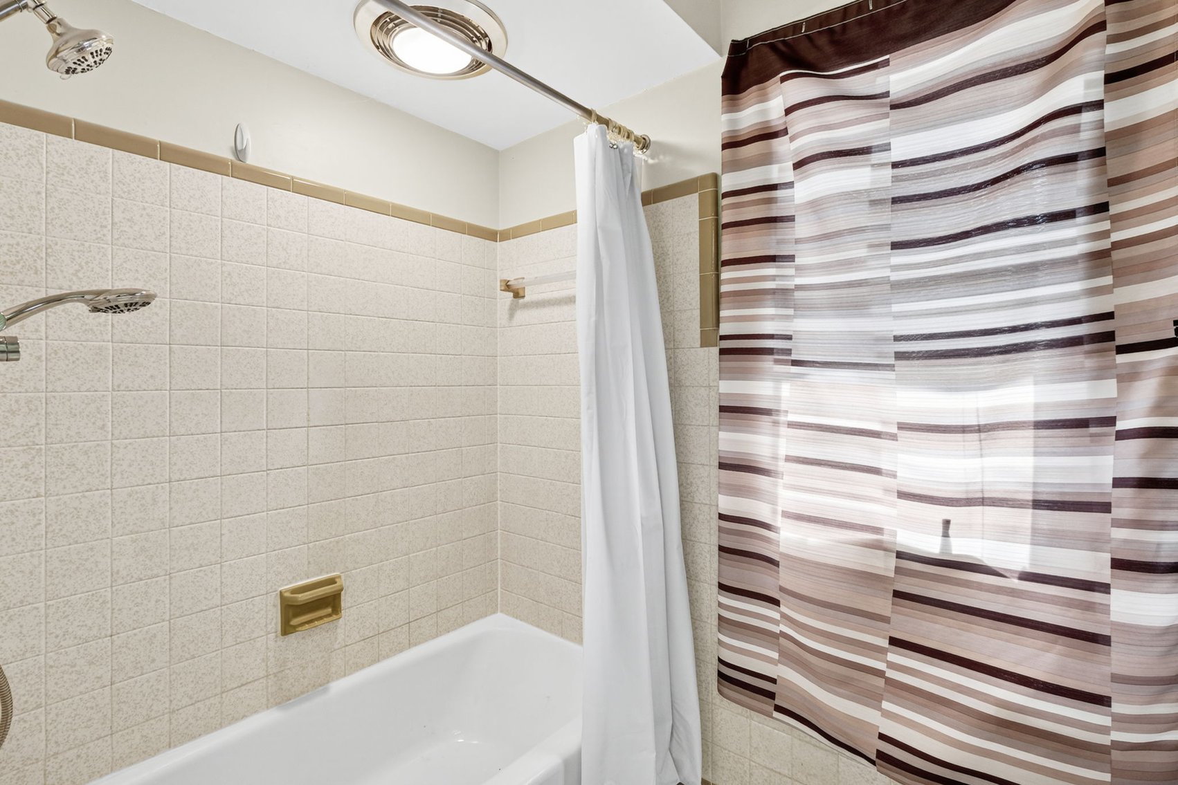 Image for MINIMUM BID AUCTION $99,000! 611 Miami St