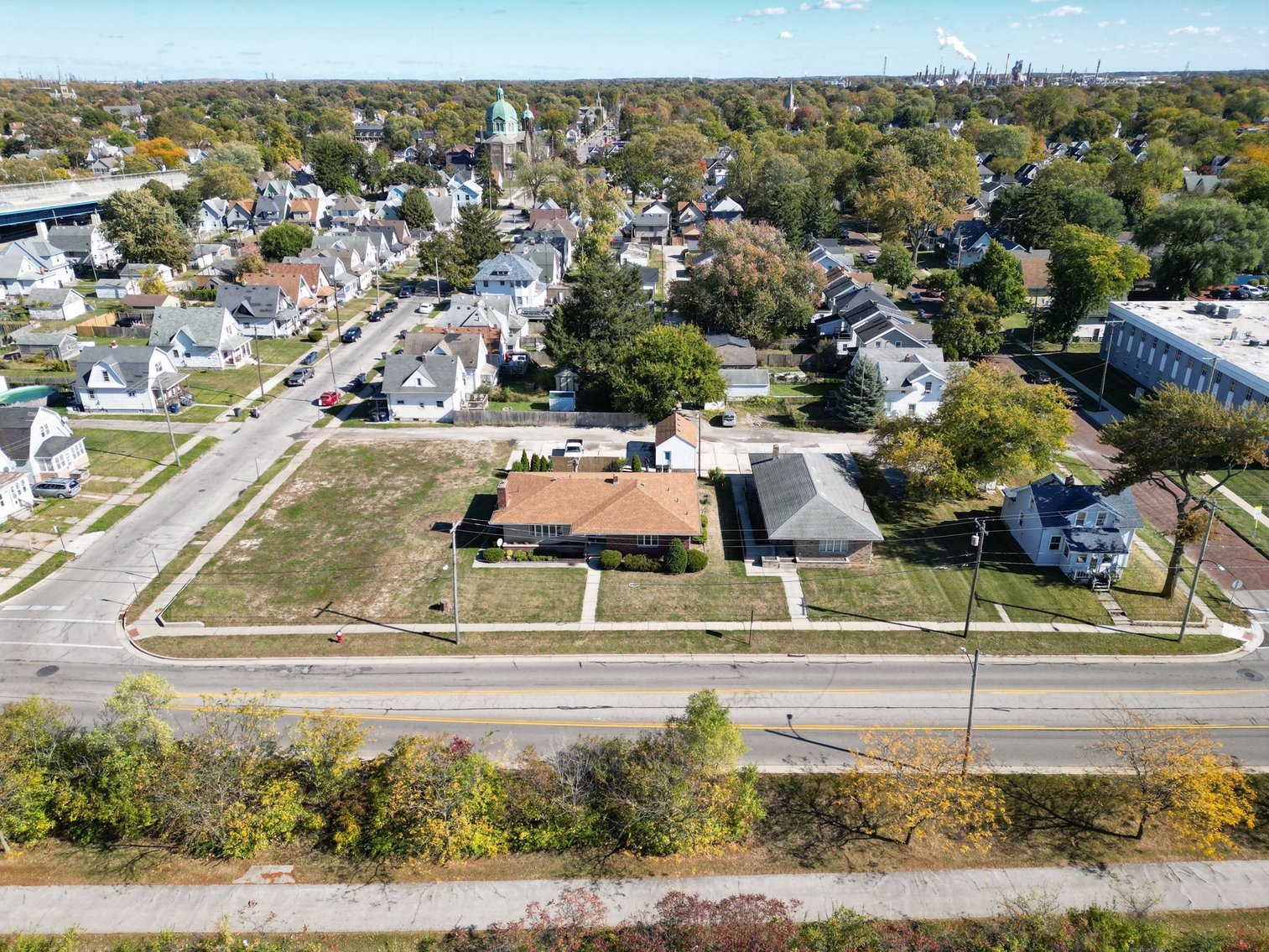 Image for MINIMUM BID AUCTION $99,000! 611 Miami St