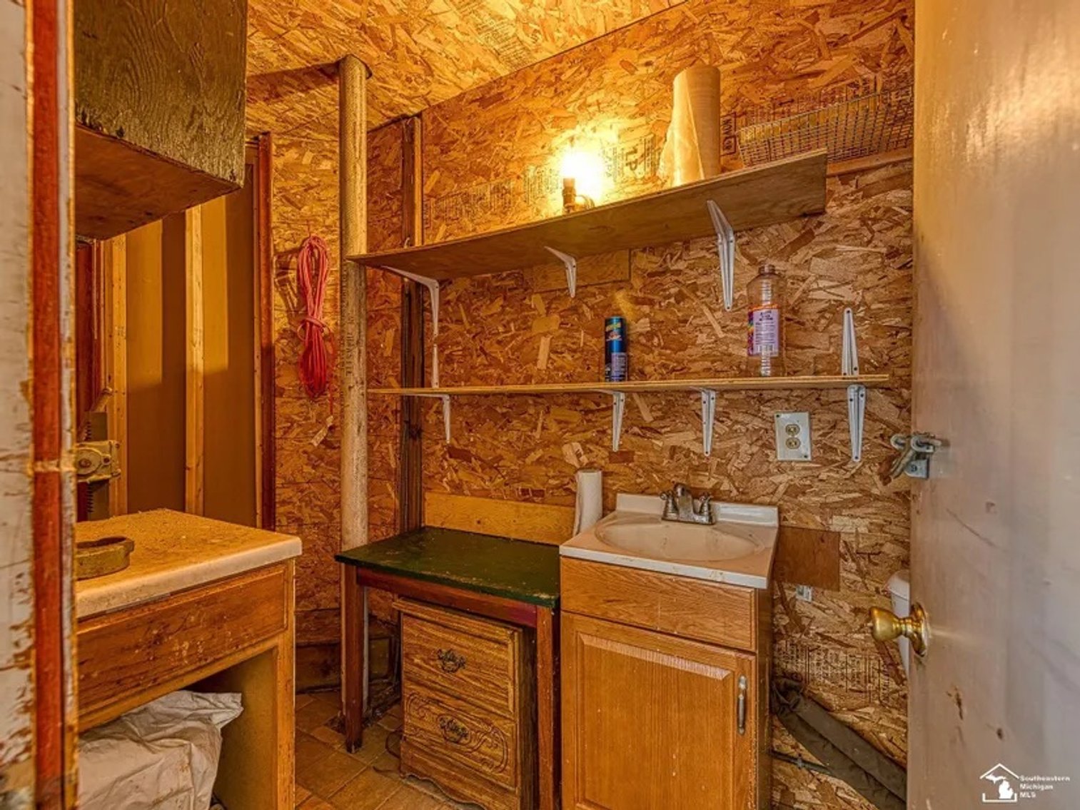 Image for MINIMUM BID AUCTION $49,000! 611 S. Monroe St.