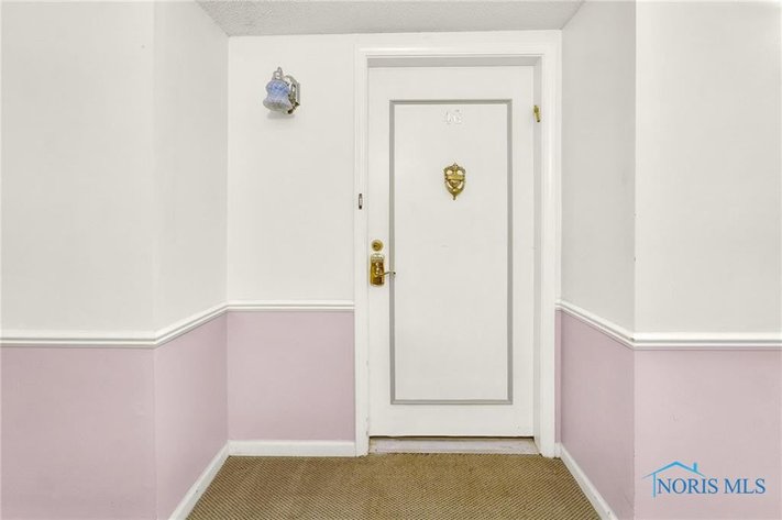 Image for MINIMUM BID AUCTION $110,000! 4343 W. Bancroft St # 4G