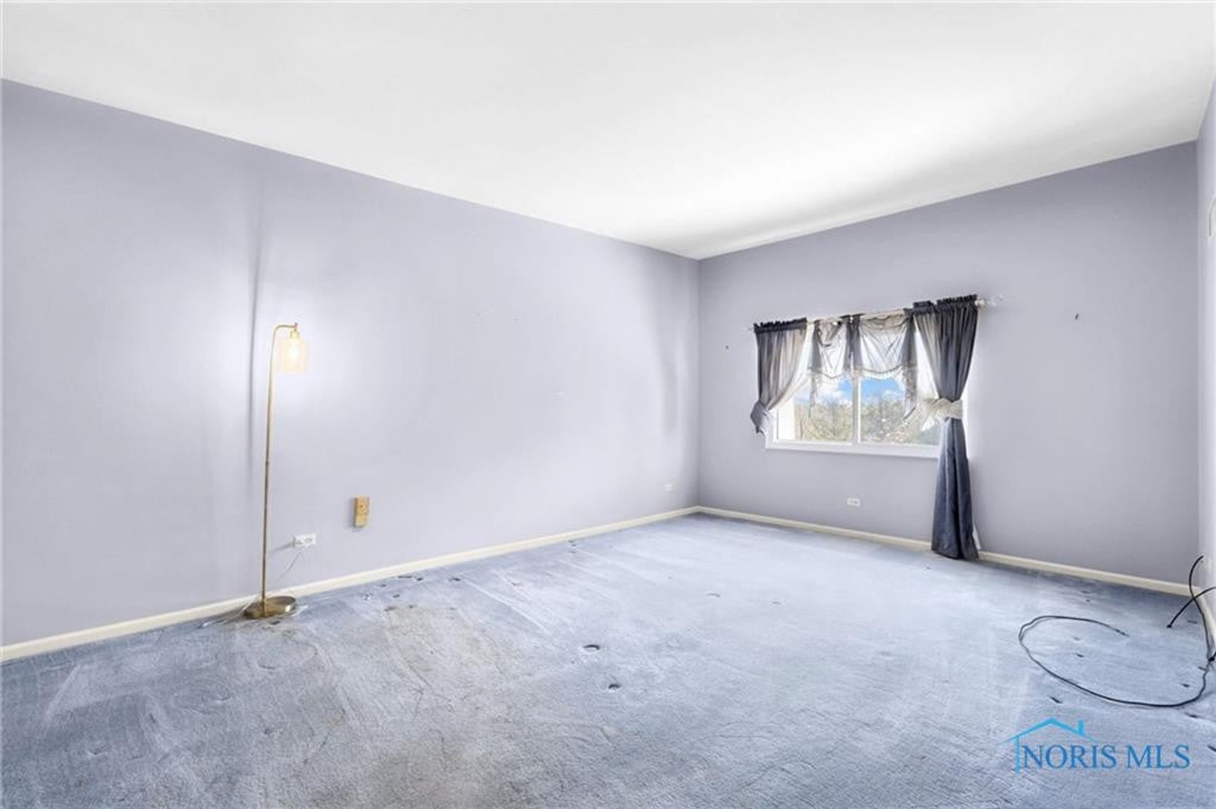 Image for MINIMUM BID AUCTION $110,000! 4343 W. Bancroft St # 4G