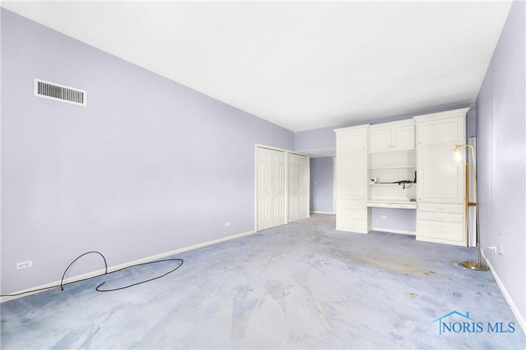 Image for MINIMUM BID AUCTION $110,000! 4343 W. Bancroft St # 4G