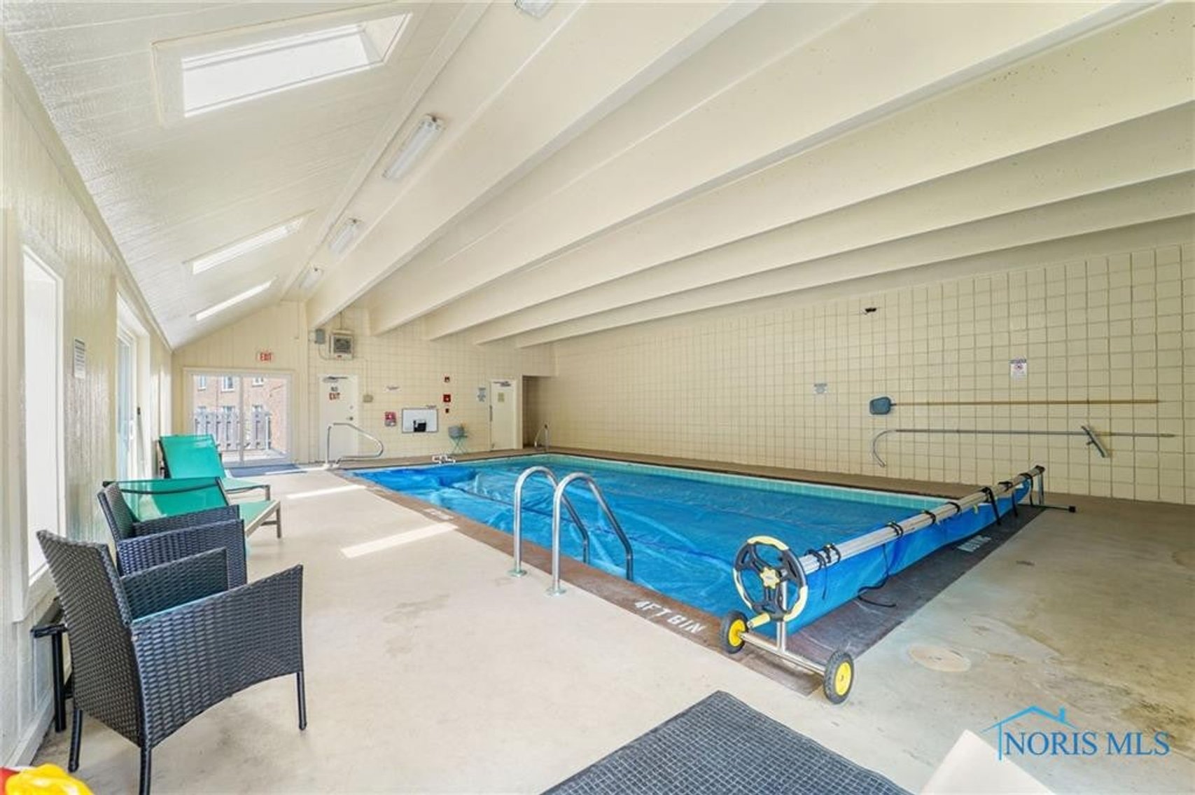 Image for MINIMUM BID AUCTION $110,000! 4343 W. Bancroft St # 4G