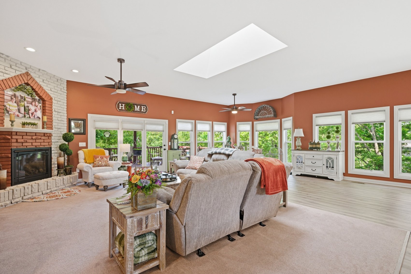 Image for 9 Dunedin Place Bella Vista AR - Live and Webcast Real Estate Auction